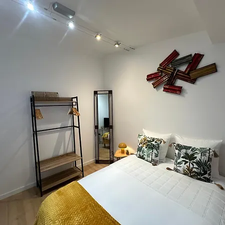 Deux Pieces En Plein Centre-ville De * 纳博讷