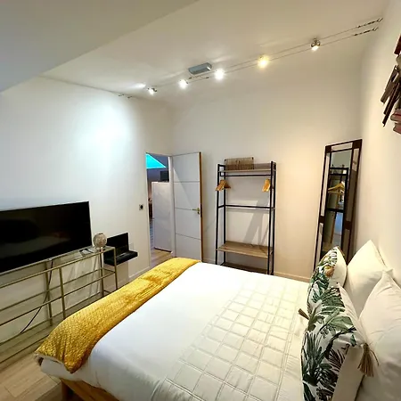 Apartment Deux Pieces En Plein Centre-ville De