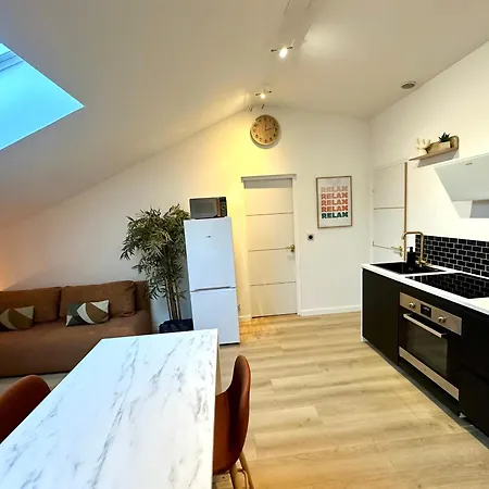 Apartment Deux Pieces En Plein Centre-ville De Narbonne