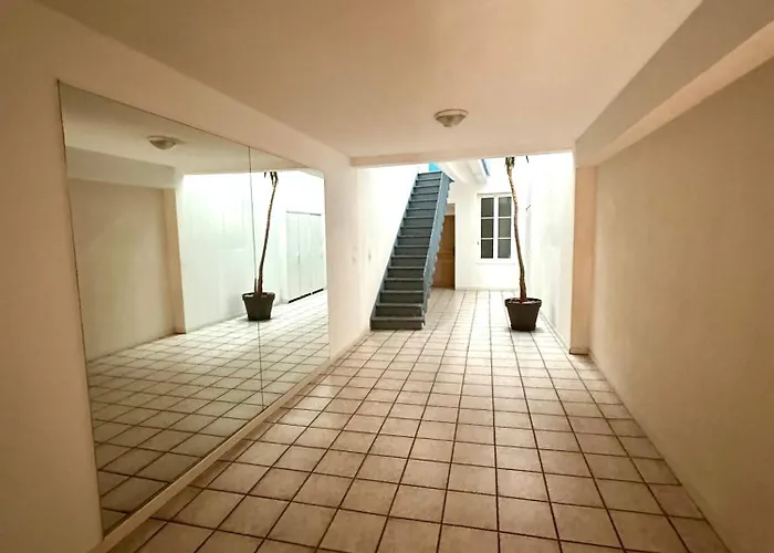 Appartement Deux Pièces En Plein Centre-ville De Narbonne